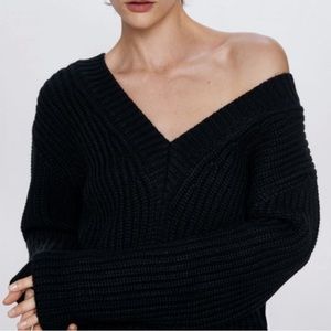 Zara Oversized Knit black V Neck Sweater Small
